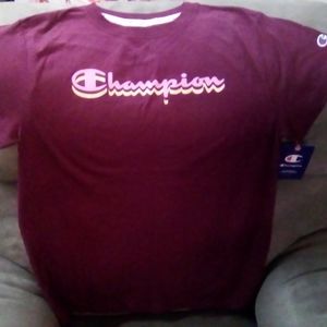 Champion Women's Burgundy T-shirt. NEW with TAG. SIZE M.